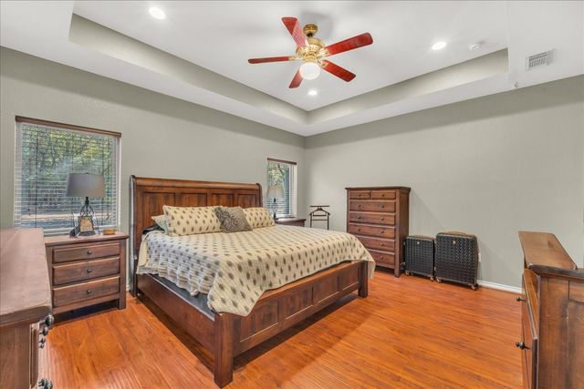 9645 Oak Meadow Lane, Pilot Point, TX 76258