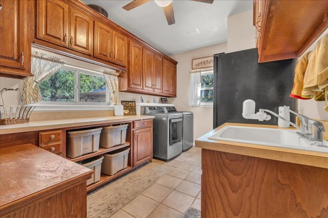 9645 Oak Meadow Lane, Pilot Point, TX 76258
