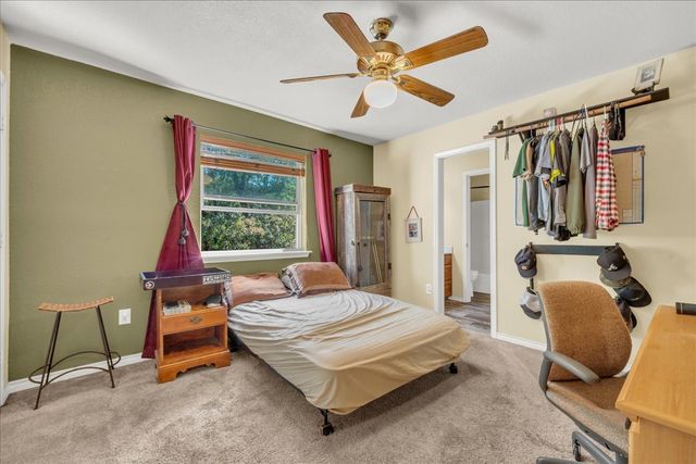 9645 Oak Meadow Lane, Pilot Point, TX 76258