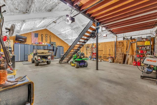9645 Oak Meadow Lane, Pilot Point, TX 76258