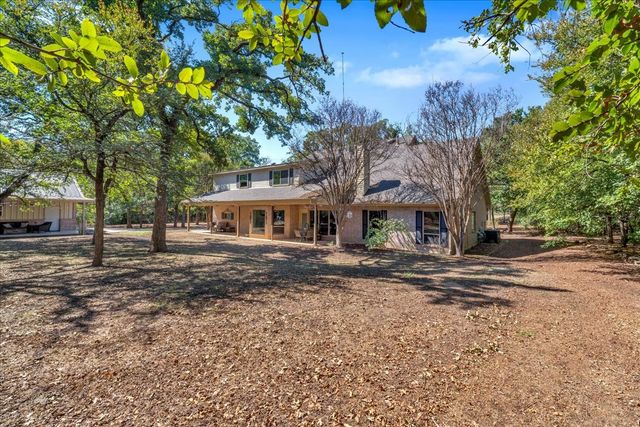 9645 Oak Meadow Lane, Pilot Point, TX 76258