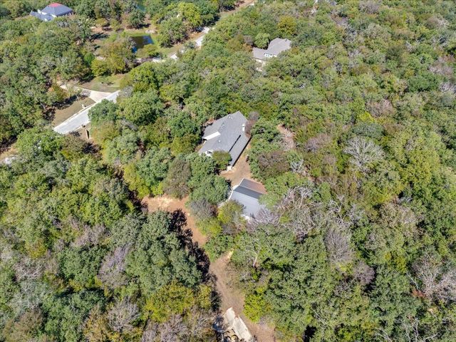 9645 Oak Meadow Lane, Pilot Point, TX 76258