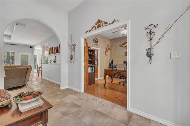 9645 Oak Meadow Lane, Pilot Point, TX 76258