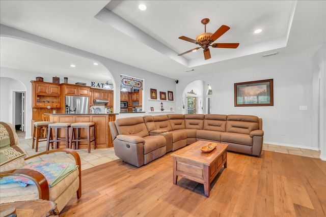 9645 Oak Meadow Lane, Pilot Point, TX 76258