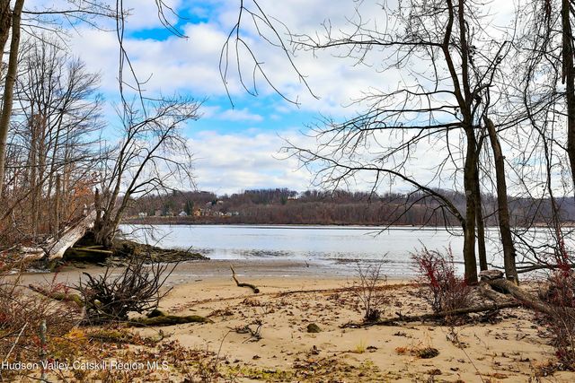 219-237 Swezey Road, Coxsackie, NY 12051