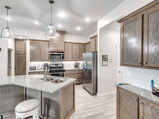 4520 Red Bird Road, Shawnee, OK 74804