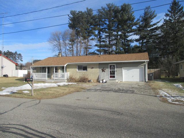 220 Douglas Avenue, Montello, WI 53949