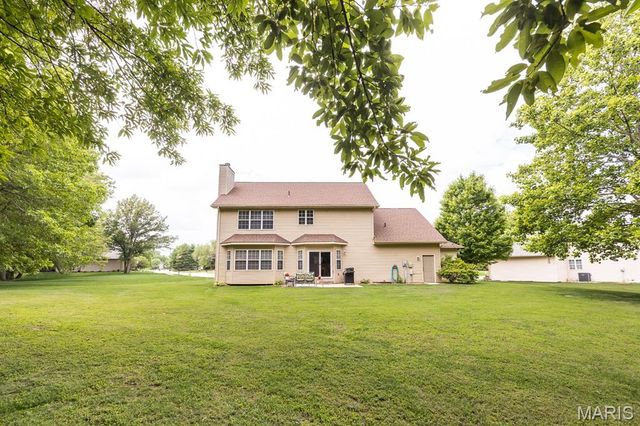 1120 Red Hawk Ridge Lane, O'fallon, IL 62269