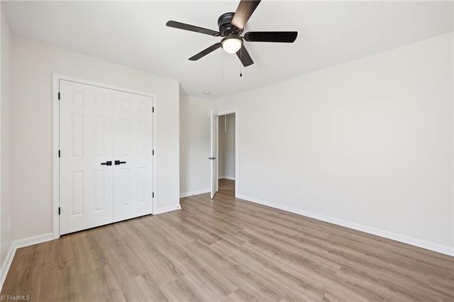 282 Water Lily Circle, Winston-salem, NC 27107