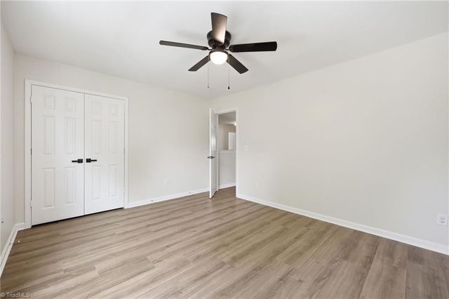 282 Water Lily Circle, Winston-salem, NC 27107