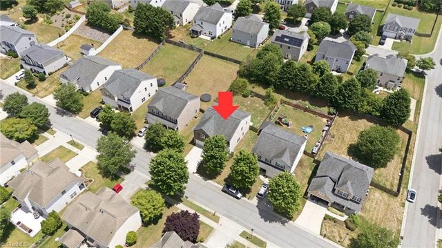 282 Water Lily Circle, Winston-salem, NC 27107
