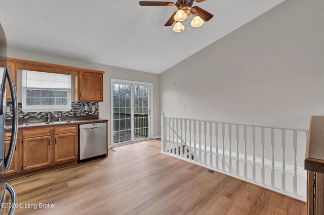 8814 Astrid Ave, Louisville, KY 40228