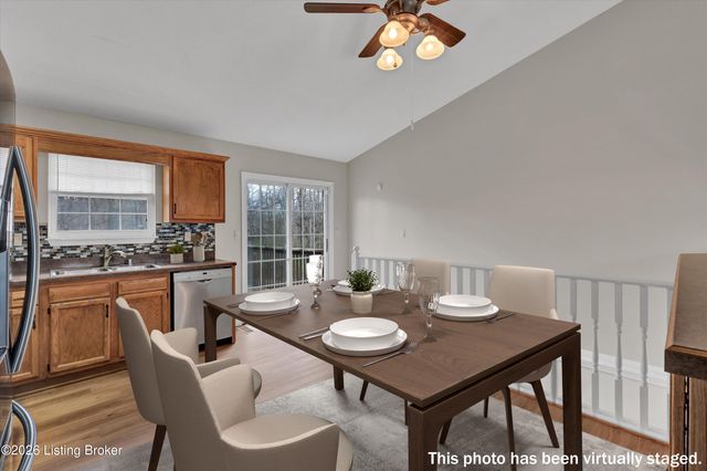 8814 Astrid Ave, Louisville, KY 40228