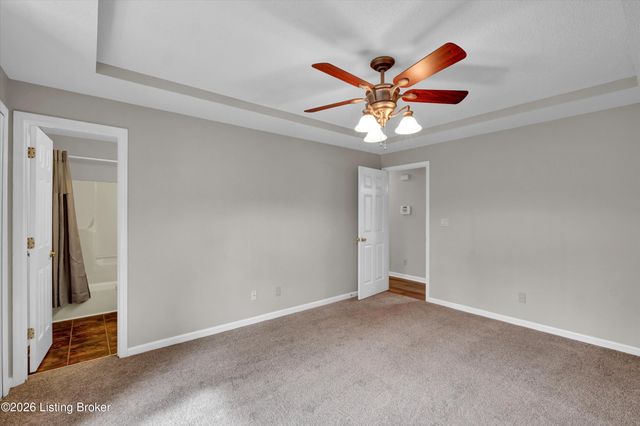 8814 Astrid Ave, Louisville, KY 40228