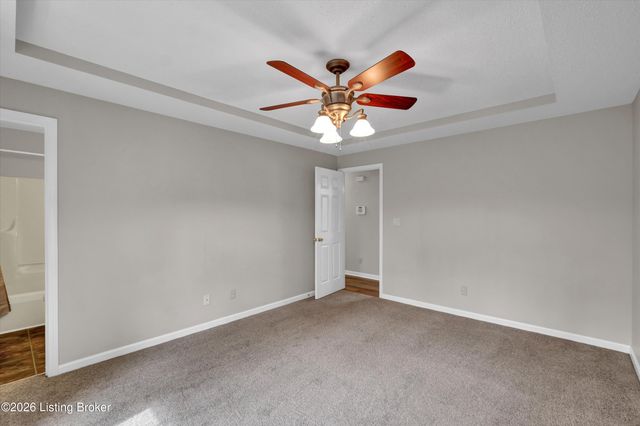 8814 Astrid Ave, Louisville, KY 40228