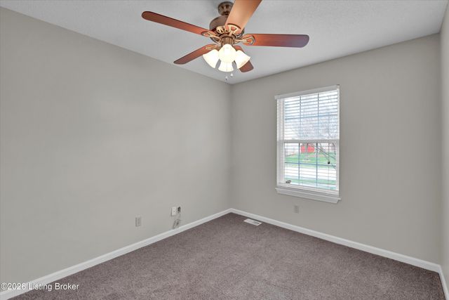 8814 Astrid Ave, Louisville, KY 40228