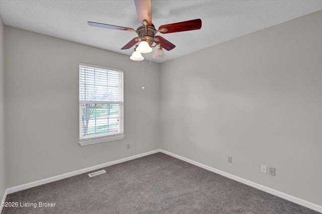 8814 Astrid Ave, Louisville, KY 40228