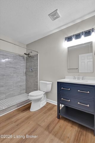 8814 Astrid Ave, Louisville, KY 40228