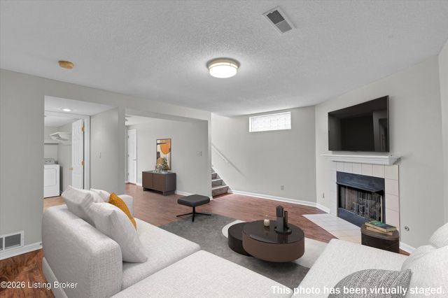 8814 Astrid Ave, Louisville, KY 40228