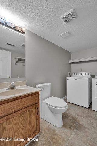 8814 Astrid Ave, Louisville, KY 40228