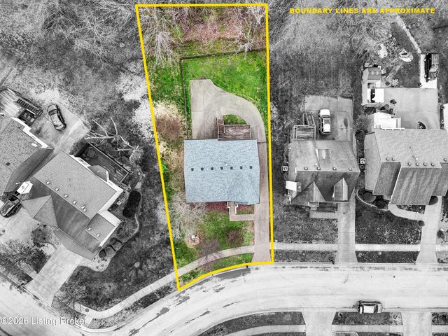 8814 Astrid Ave, Louisville, KY 40228