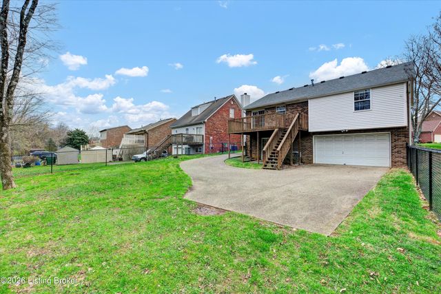 8814 Astrid Ave, Louisville, KY 40228