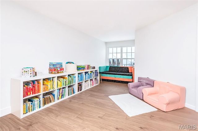 7982 Dockside Drive, Dardenne Prairie, MO 63368