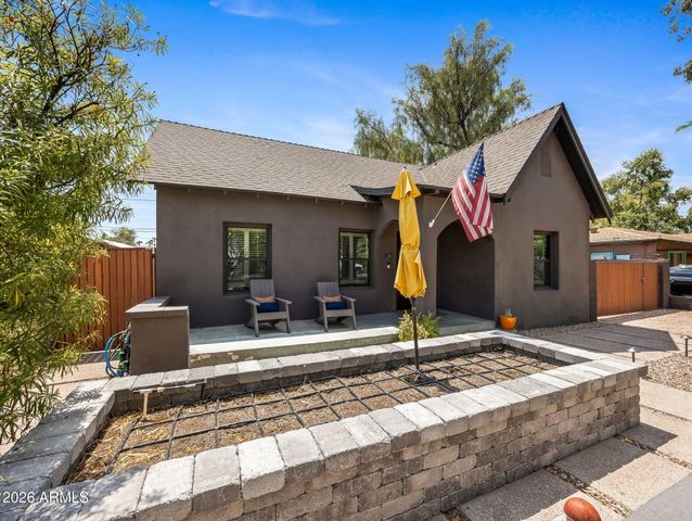 1115 E WELDON Avenue, Phoenix, AZ 85014
