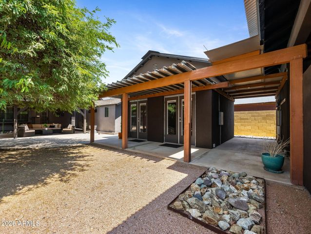 1115 E WELDON Avenue, Phoenix, AZ 85014