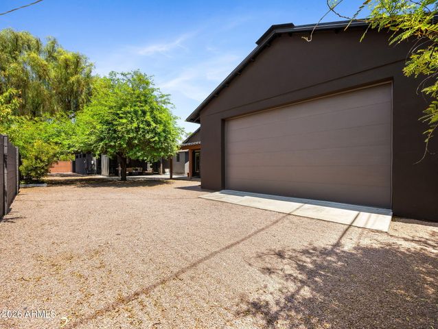 1115 E WELDON Avenue, Phoenix, AZ 85014