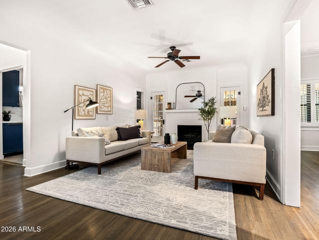 1115 E WELDON Avenue, Phoenix, AZ 85014