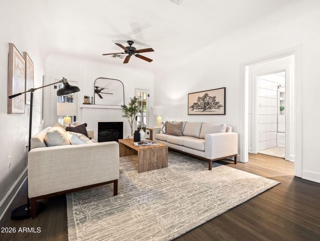 1115 E WELDON Avenue, Phoenix, AZ 85014