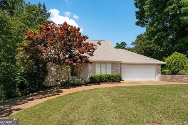 175 W Highland Drive, Ringgold, GA 30736