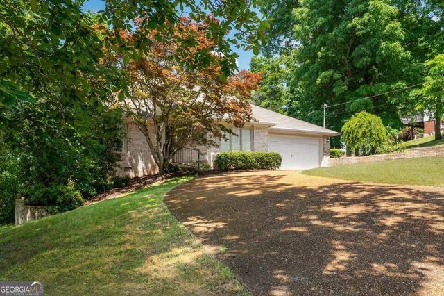 175 W Highland Drive, Ringgold, GA 30736