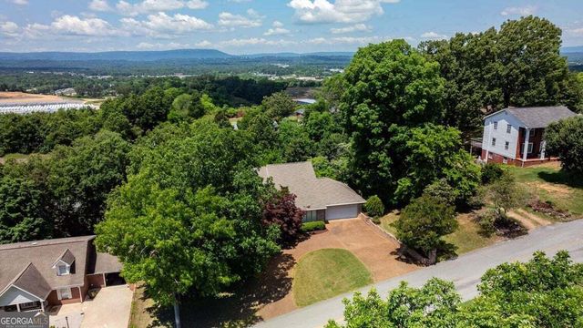 175 W Highland Drive, Ringgold, GA 30736
