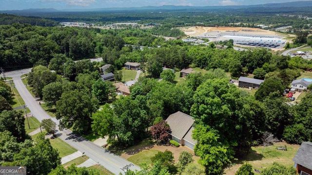 175 W Highland Drive, Ringgold, GA 30736