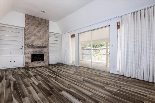 4800 Palmetto Street, Bellaire, TX 77401