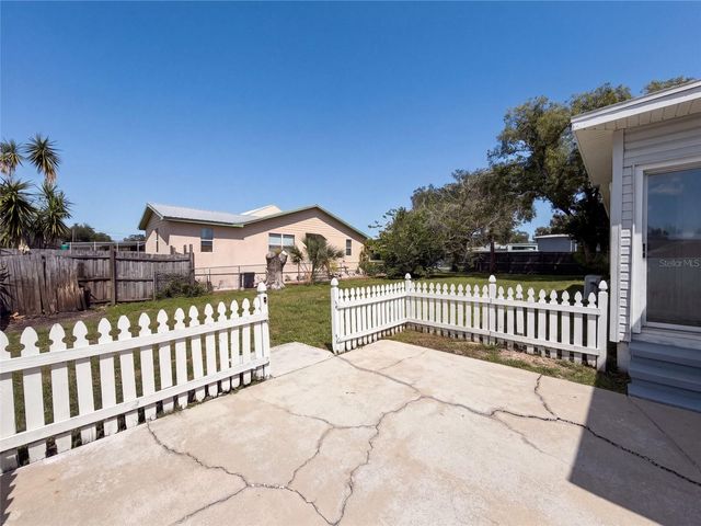 3225 CLEVELAND HEIGHTS BOULEVARD, Lakeland, FL 33803