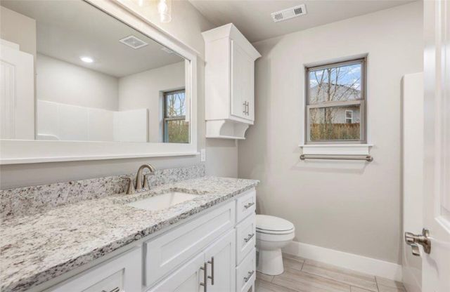 1 Pendeen Lane, Bella Vista, AR 72714