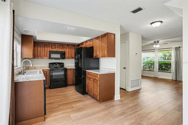 14733 PINE GLEN CIRCLE, Lutz, FL 33559