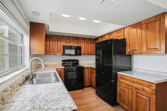 14733 PINE GLEN CIRCLE, Lutz, FL 33559