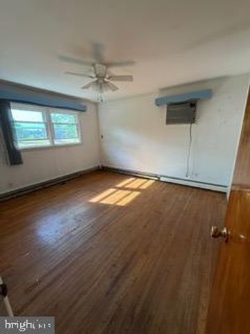 7717 PEARSONS CORNER RD, Dover, DE 19904