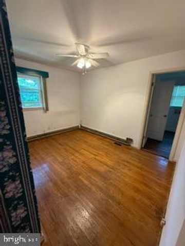 7717 PEARSONS CORNER RD, Dover, DE 19904