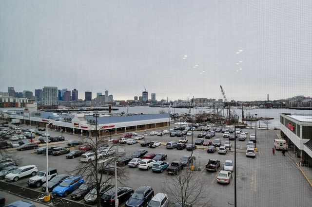 250 Meridian St 306, Boston, MA 02128