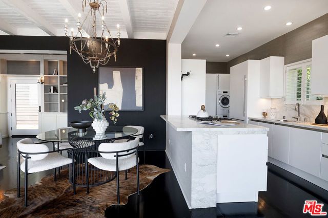 7318 Pacific View Drive, Los Angeles, CA 90068