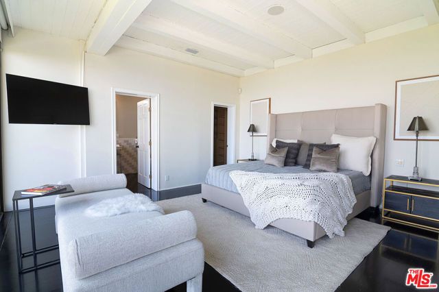 7318 Pacific View Drive, Los Angeles, CA 90068