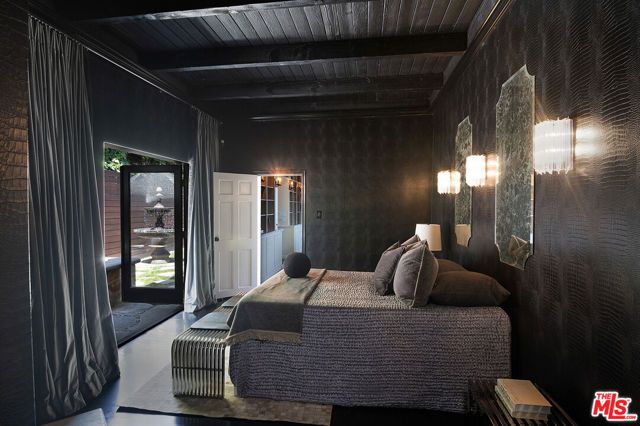 7318 Pacific View Drive, Los Angeles, CA 90068