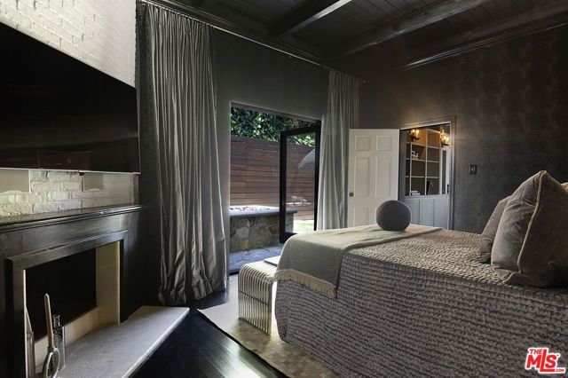 7318 Pacific View Drive, Los Angeles, CA 90068