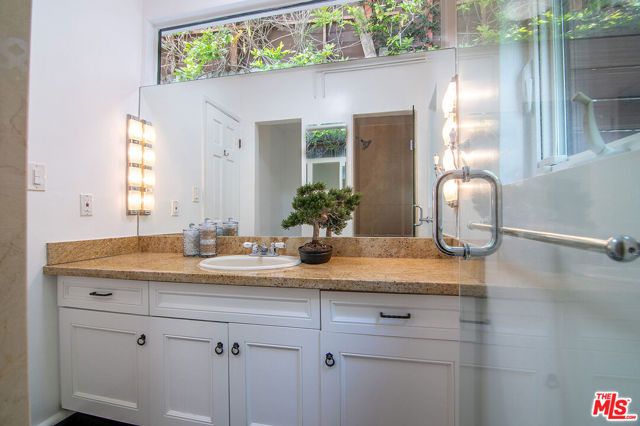 7318 Pacific View Drive, Los Angeles, CA 90068