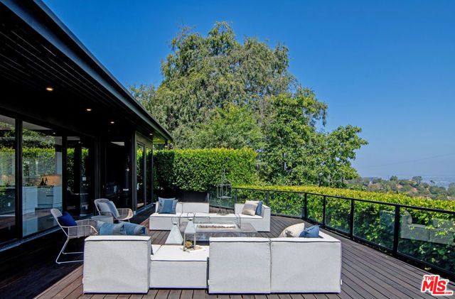 7318 Pacific View Drive, Los Angeles, CA 90068